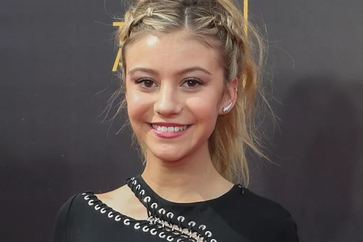 How Old Is G Hannelius Exactly?