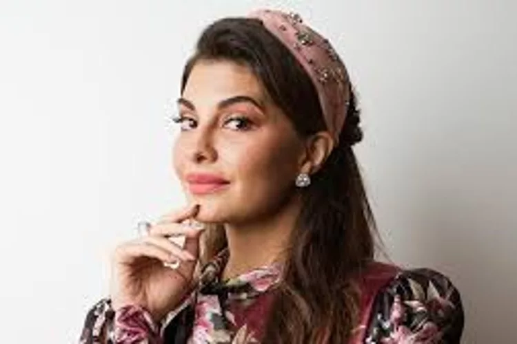 How old is Jacqueline Fernandez? - Jacqueline Fernandez's Age in years months days hours minutes and seconds