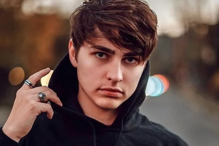 Top 9 how old is colby brock this year 2022