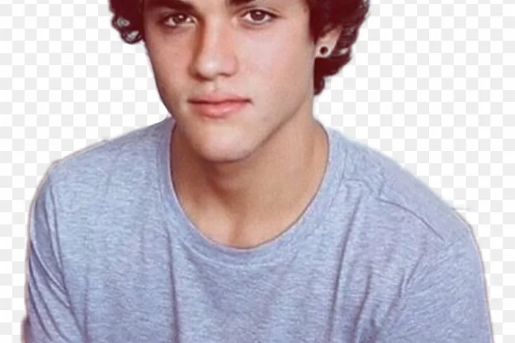 How Old is Ethan Dolan Exactly? (pngfind)