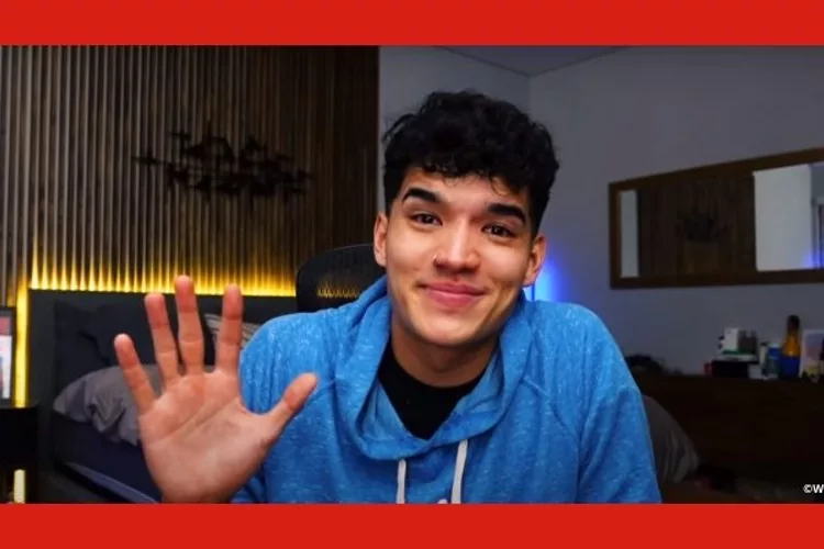 How Old Is Alex Wassabi Exactly?