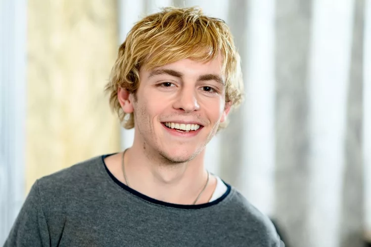 How Old Is Ross Lynch Exactly?