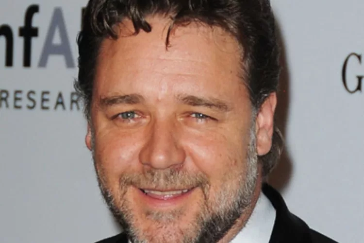 How Old Is Russell Crowe Exactly?
